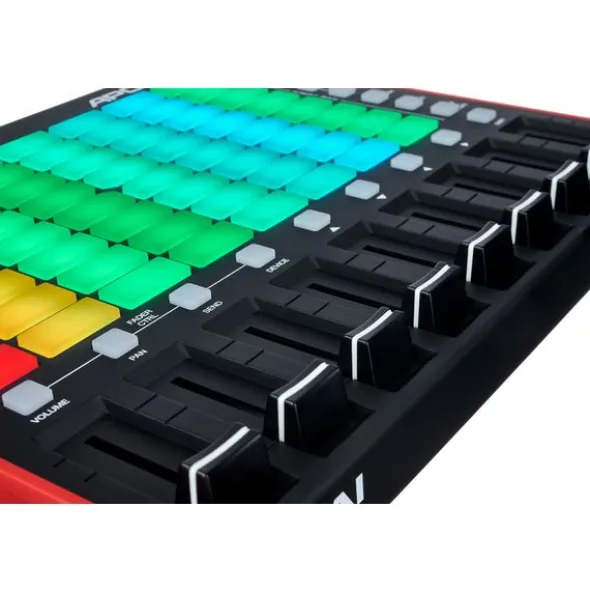 AKAI Professional APC mini MK2