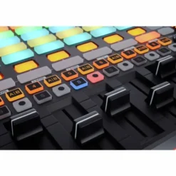 AKAI Professional APC 40 Mk2
