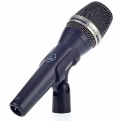AKG D-7