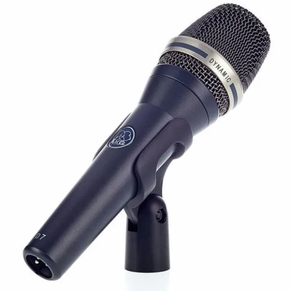 AKG D-7