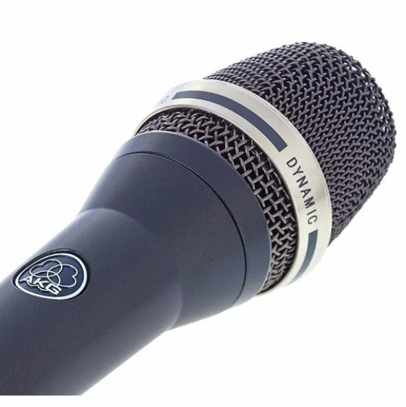 AKG D-7
