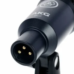 AKG D40