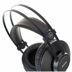 AKG K-52
