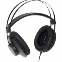 AKG K-52
