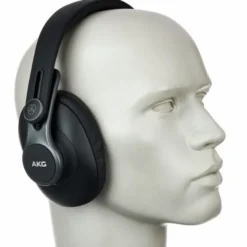 AKG K-371
