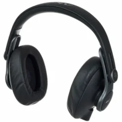 AKG K-371