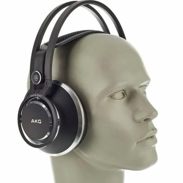 AKG K-872