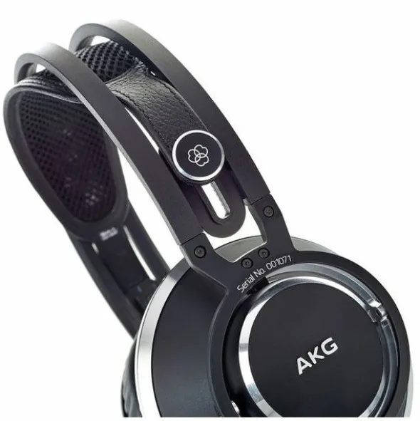 AKG K-872