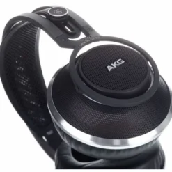 AKG K-812