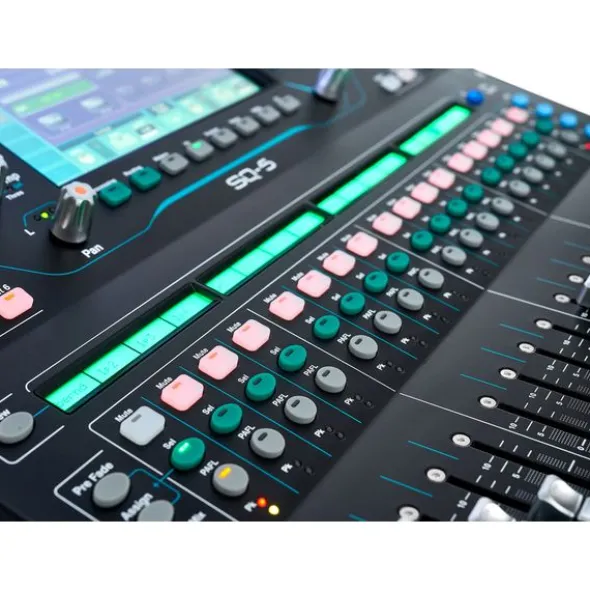 Allen & Heath SQ5 Case Bundle III