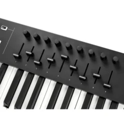 Arturia KeyLab Essential 88 mk3 Black
