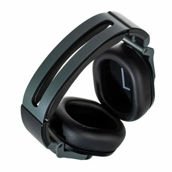 Austrian Audio Hi-X65