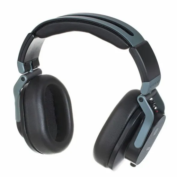 Austrian Audio Hi-X65
