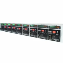 Behringer HA8000 V2