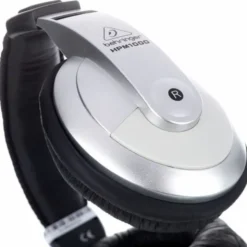 Behringer HPM1000