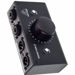 Behringer Monitor1