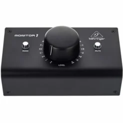Behringer Monitor1