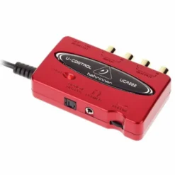 Behringer U-Control UCA222
