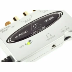 Behringer UFO202