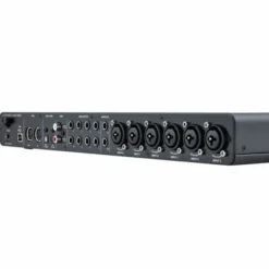 Behringer UMC1820