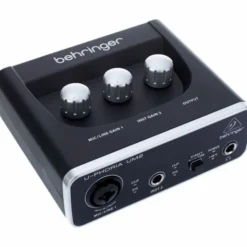 Behringer U-Phoria UM2