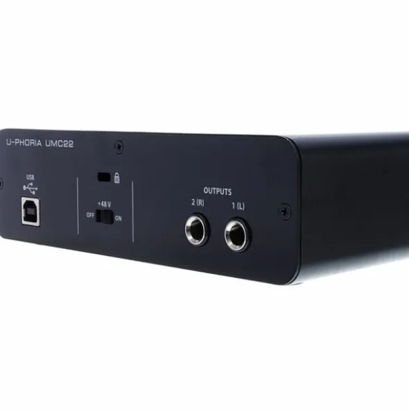Behringer U-Phoria UMC22