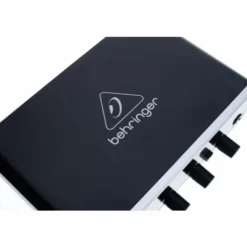 Behringer U-Phoria UMC22