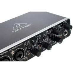 Behringer U-Phoria UMC204HD