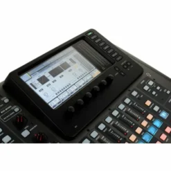 Behringer X32 Compact