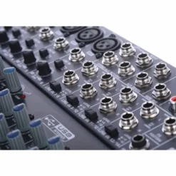 Behringer Xenyx QX1832USB