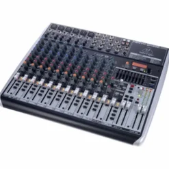 Behringer Xenyx QX1832USB