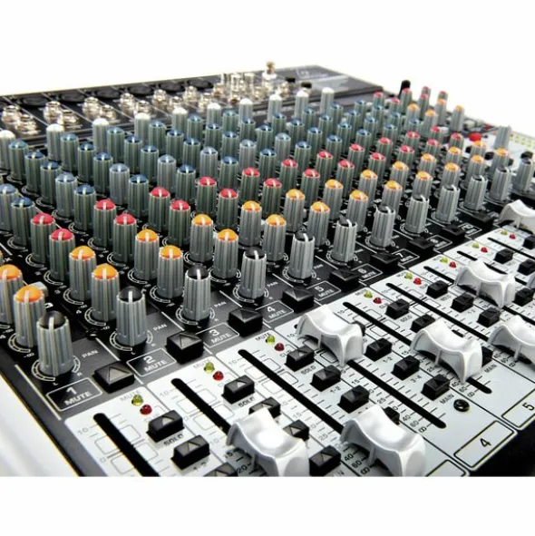 Behringer Xenyx QX2442USB