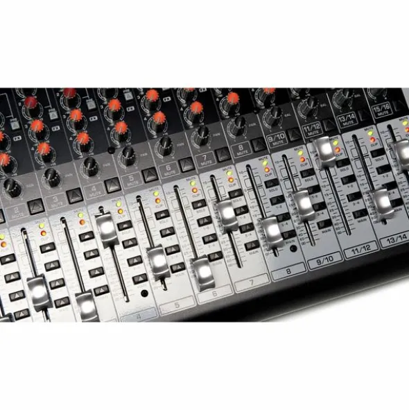 Behringer Xenyx QX2442USB