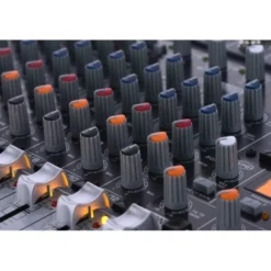 Behringer Xenyx QX1222USB Case Bundle
