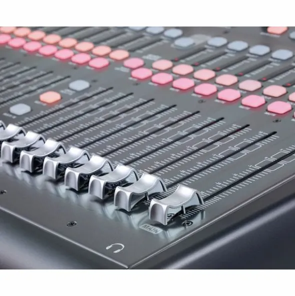 Behringer X32 Producer