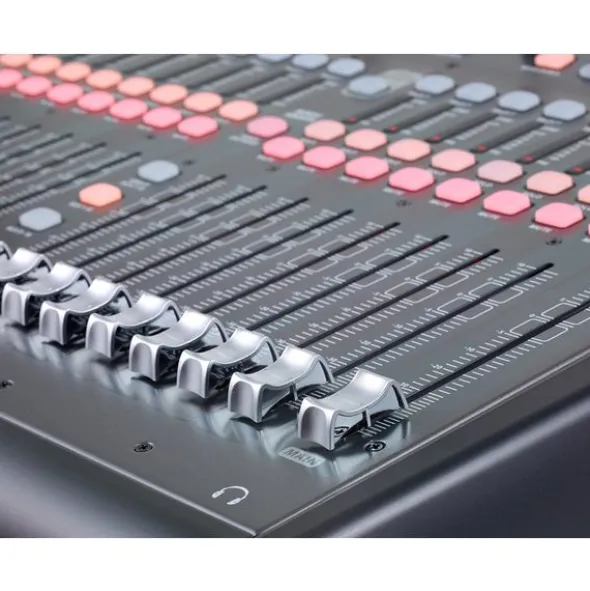 Behringer X32 Producer Hands On Bundle