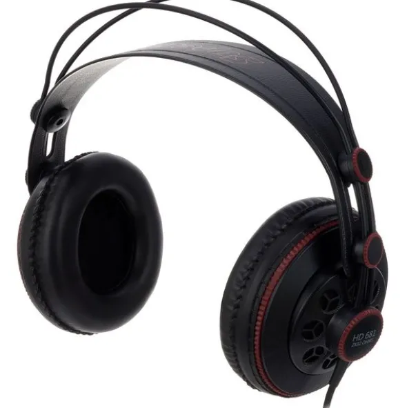 Focusrite Vocaster Two Headphone Bundle