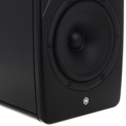 IK Multimedia iLoud Precision 6 MKII