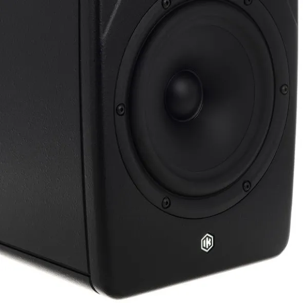 IK Multimedia iLoud Precision 6 MKII