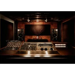 IK Multimedia Lurssen Mastering Console