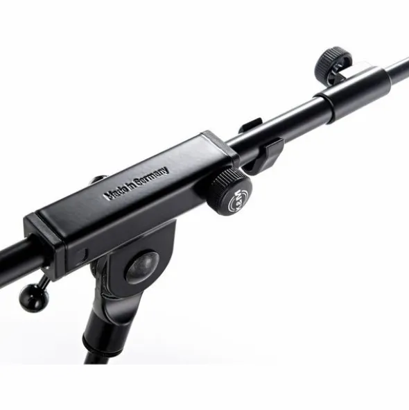 K&M 252 Black