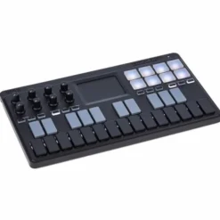 Korg nanoKEY Studio