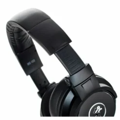 Mackie MC-150