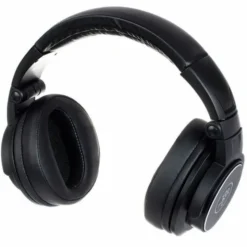 Mackie MC-150