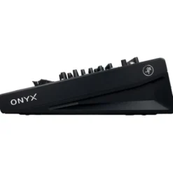 Mackie Onyx12