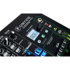 Mackie Onyx12