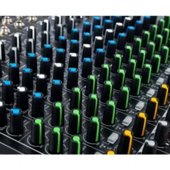 Mackie ProFX16v3