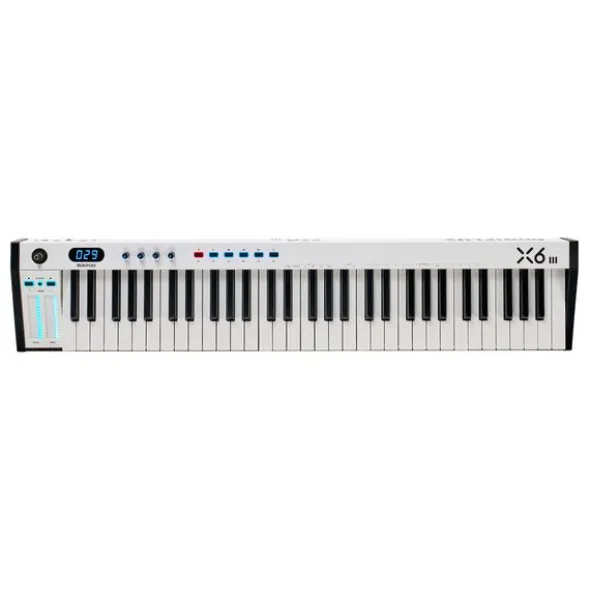 Midiplus X-6 III
