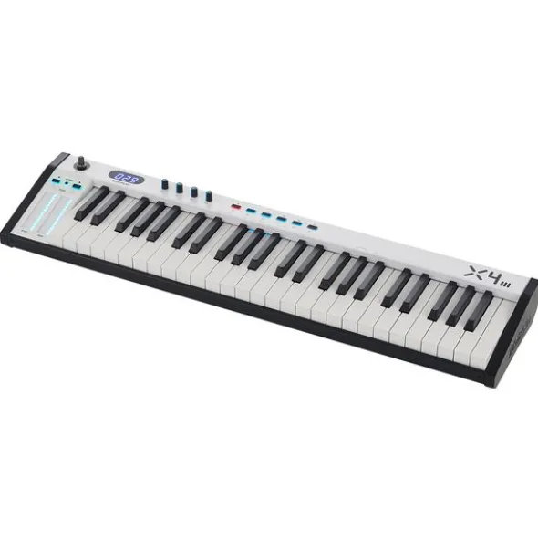 Midiplus X-4 III