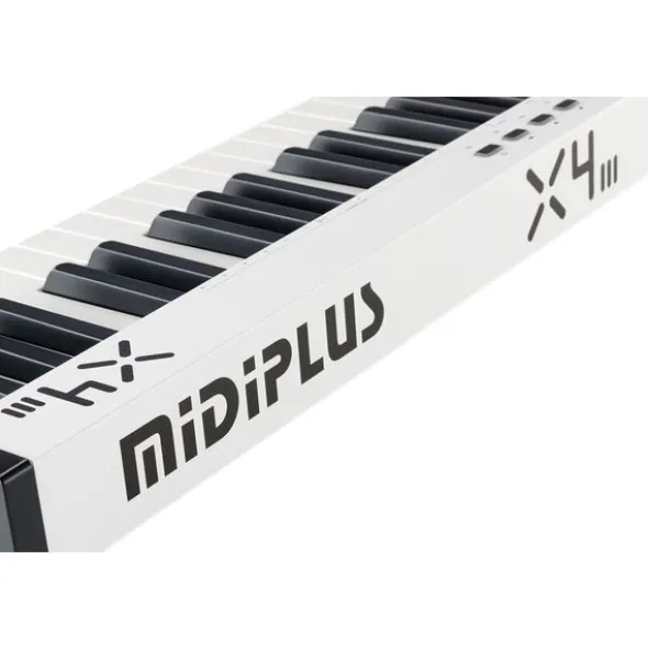 Midiplus X-4 III